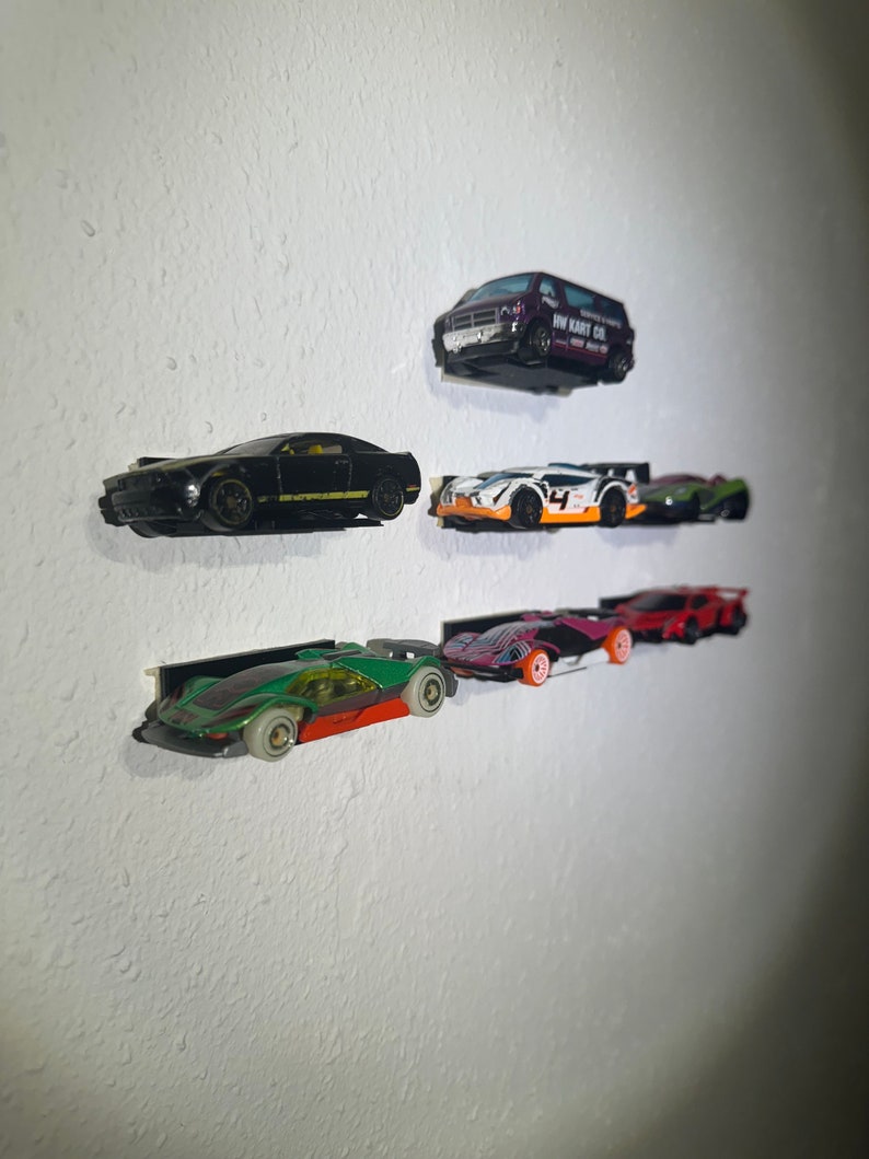 Hot Wheels & Matchbox verzamelaars muursteunen voor auto's op schaal 1/64 per 10 stuks