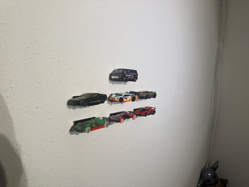 Hot Wheels & Matchbox verzamelaars muursteunen voor auto's op schaal 1/64 per 10 stuks